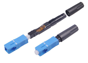 SC / UPC Serat Optik Connectors Warna Biru 10N Clad Strength 50N Tension
